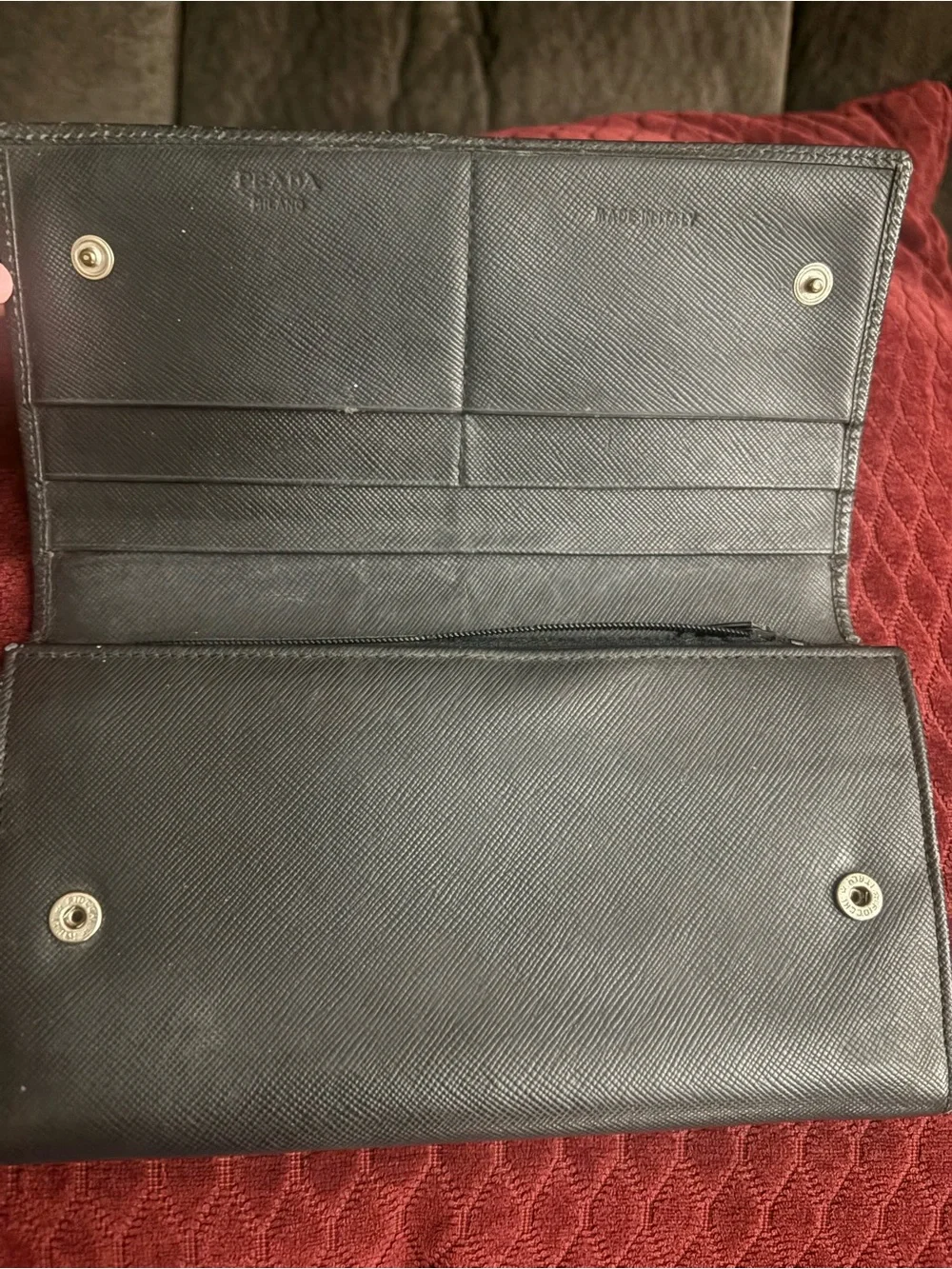 Authentic Prada Black Saffiano Leather Wallet with unbranded Silver Chain